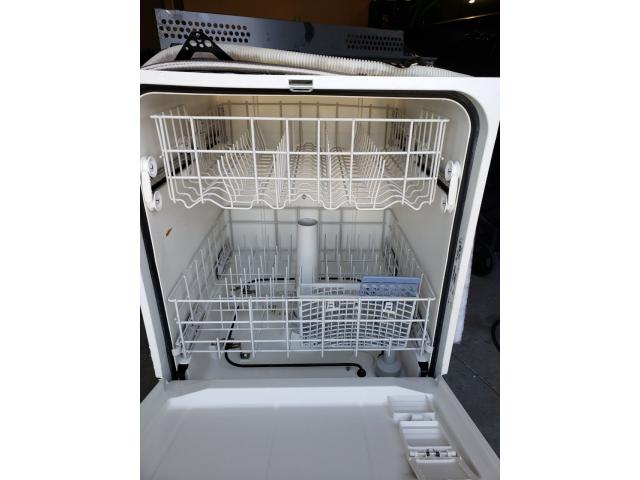 Whirlpool dishwasher du810swpu4 in 